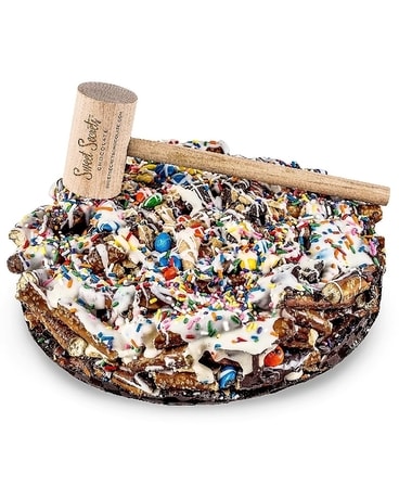 Chocolate Pretzel Pizza